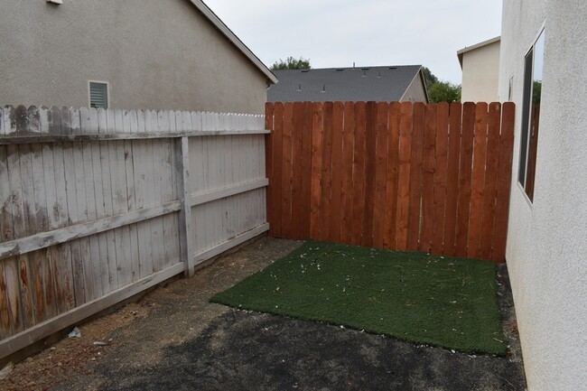 Building Photo - 3751 De Soto Way
