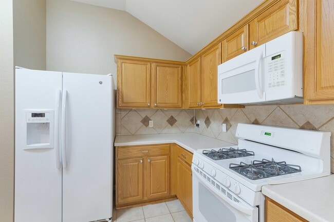 Building Photo - 5601 Lomita Verde Cir