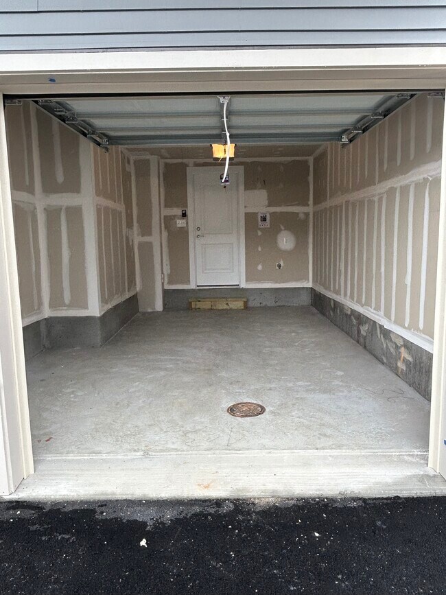 Building Photo - 9070 Katherine Johnson Ave
