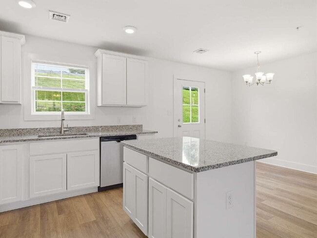 Building Photo - 8780 Hillside Way