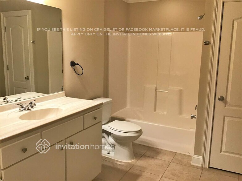 Building Photo - 200 Autumn Creek