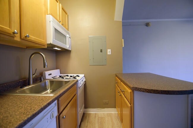 Floorplan - 460 Winnetka Ave.