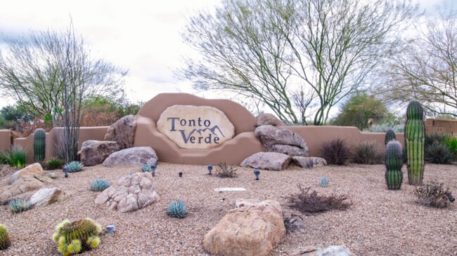 Building Photo - 3Bed/2Bath Home in Scottsdale w/ 2 Car Gar...