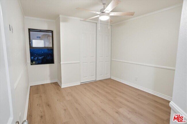 Building Photo - 24124 Mentry Dr