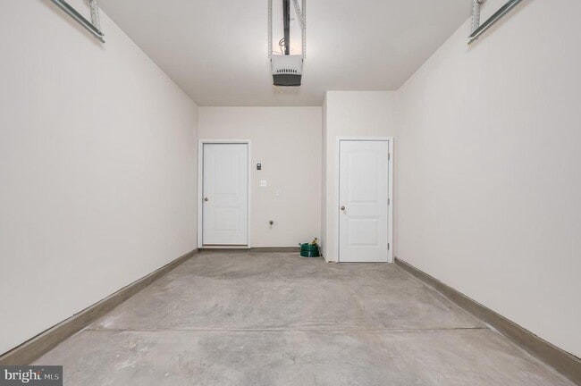 Building Photo - 73 Cramsford St