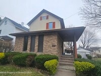 Building Photo - 328 4th St