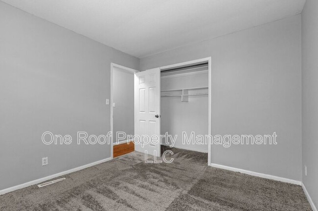 Building Photo - 937 Metropolitan Ave