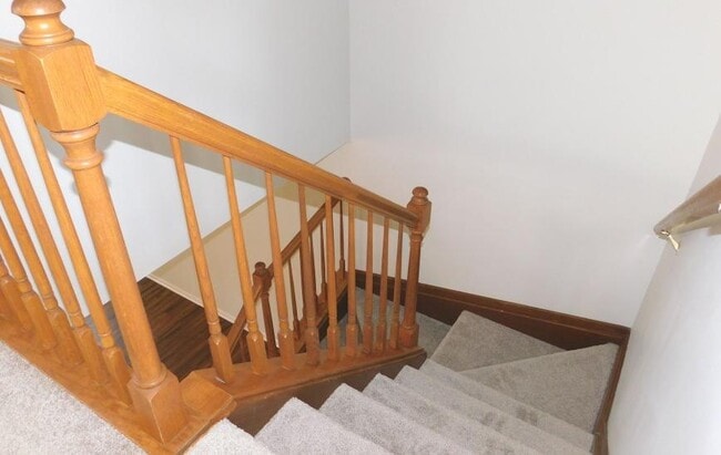 Building Photo - 3 bedroom in Naperville IL 60563