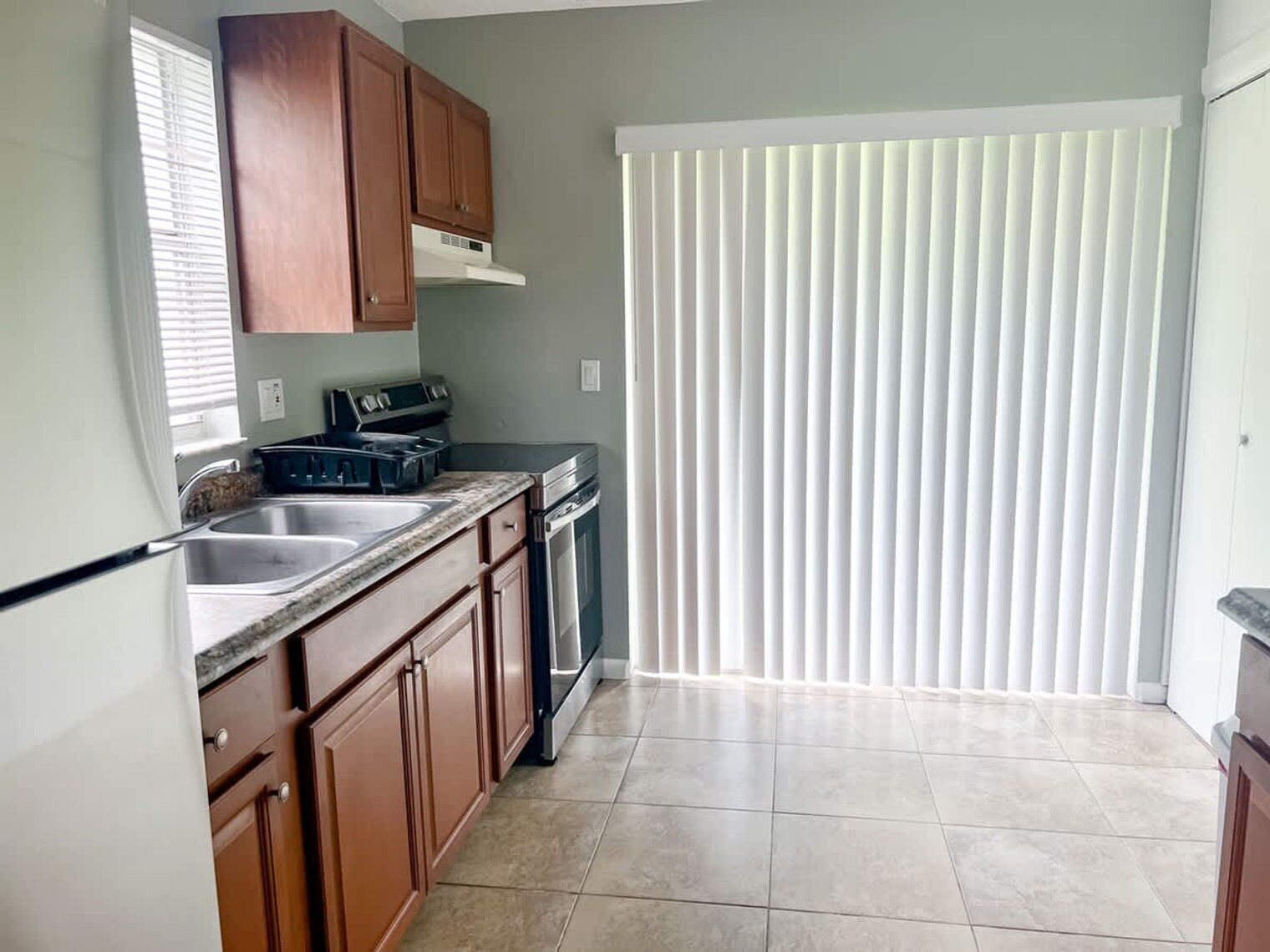 Building Photo - 13921 19th St