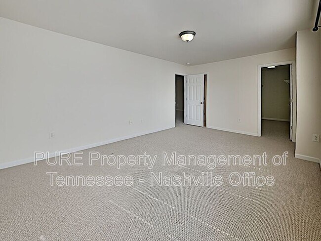 Building Photo - 418 Lazy Creek Ln