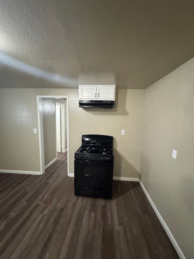 Building Photo - STOP BY, PEEK THROUGH THE WINDOWS AND EXPLORE THE AREA!