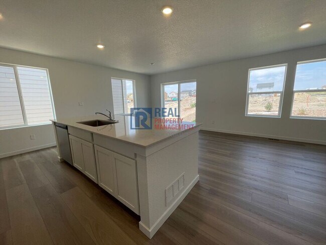 Building Photo - 7776 Salt Frk Dr