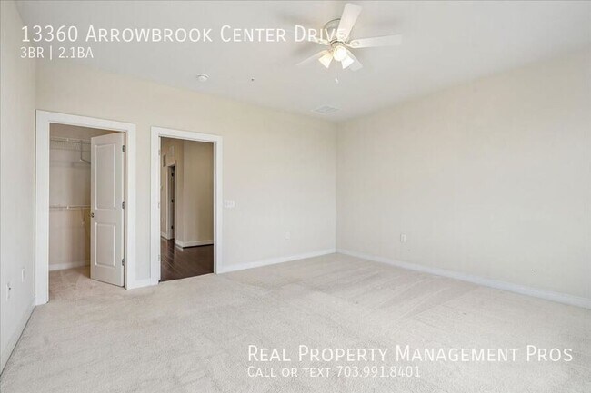 Building Photo - 13360 Arrowbrook Centre Dr