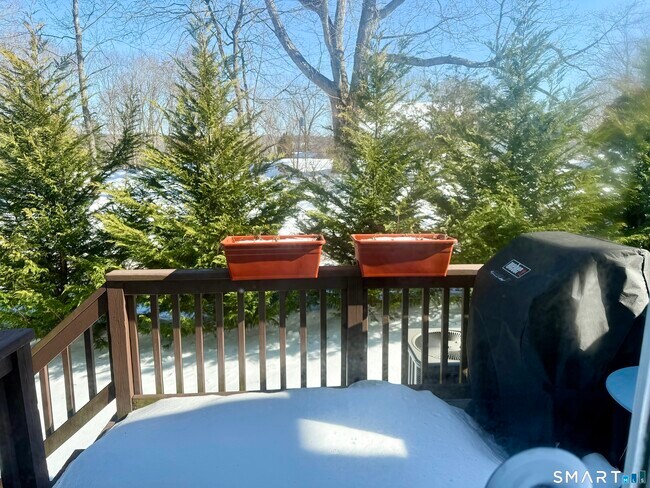 Building Photo - 133 Clearview Ct