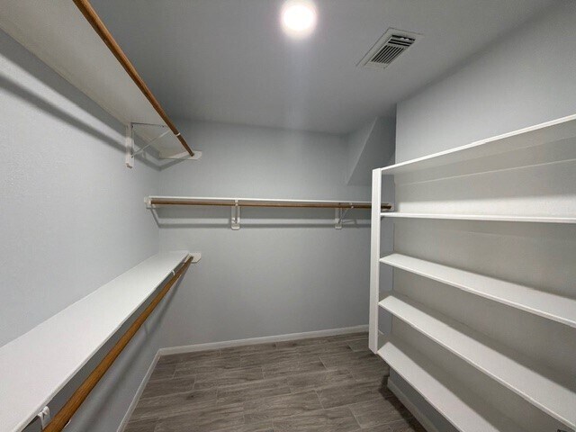 Building Photo - 32327 Cross Spring Park Ln