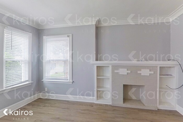 Building Photo - 8622 S Justine St