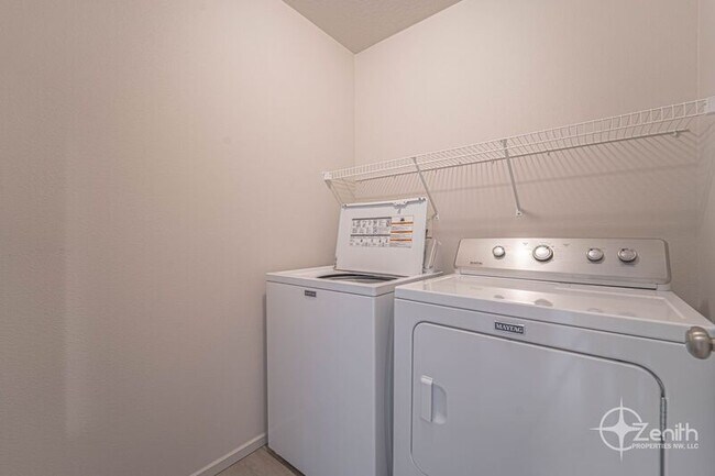 Building Photo - 2018 S Taverner Dr