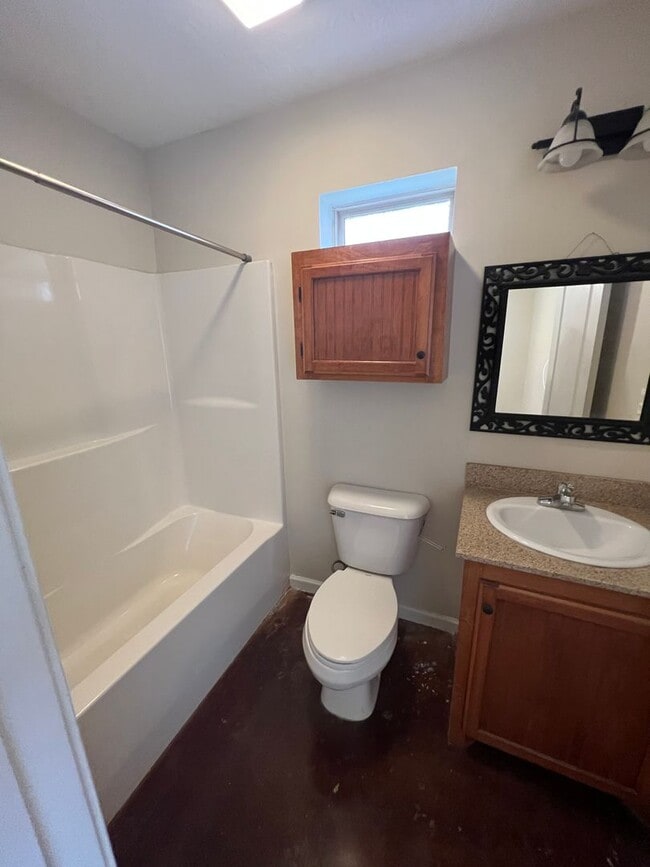 Building Photo - 3705 Kirkman St