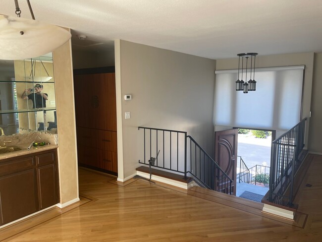 Building Photo - Rare opportunity in Del Cerro Heights