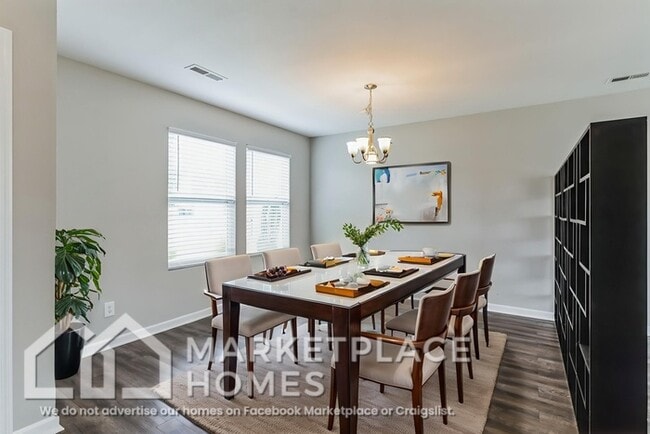 Building Photo - 29946 Glenrose Way