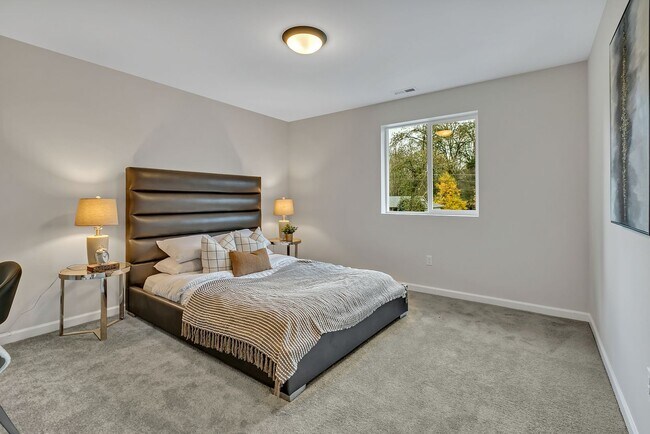 Building Photo - Award winning school district! 4 bedroom with RV and boat parking!
