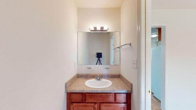 Building Photo - 216 Smallwood Rd