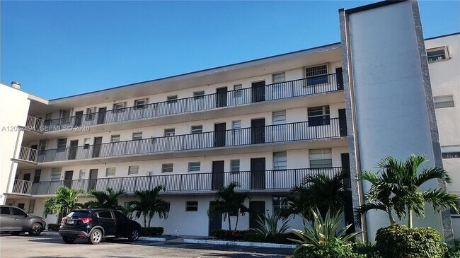 Building Photo - 14140 SW 84th St