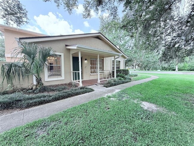 Building Photo - 11893 Raintree Dr