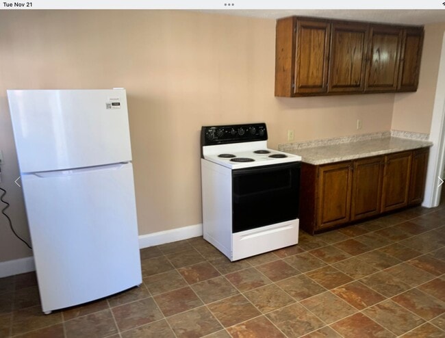 Building Photo - 0211 11th St