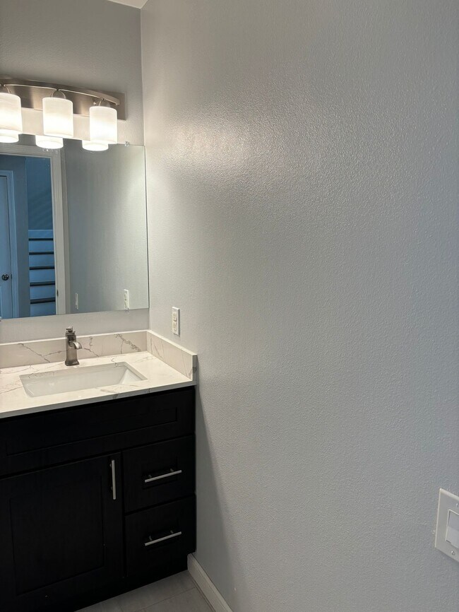 Building Photo - 6311 Benzo Dr