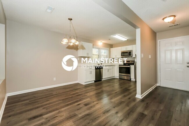 Building Photo - 3 Bedroom Pet-Friendly Home in Greensboro, NC with Main Street Renewal