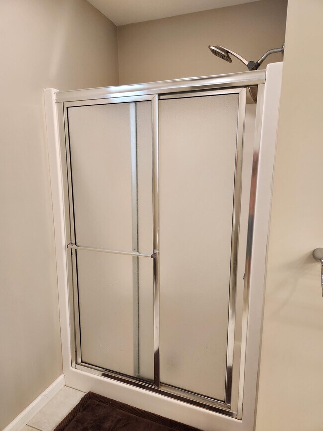 Building Photo - 8355 Nates Ln