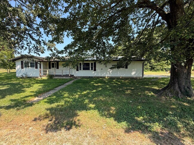 Building Photo - Great 3 bedroom 2 bath witb garage