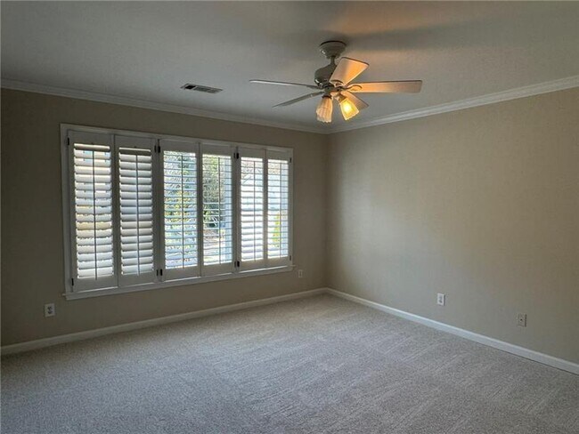 Building Photo - 4505 Chattahoochee Plantation Dr SE