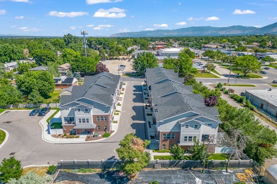 Building Photo - 8912 S 660 E
