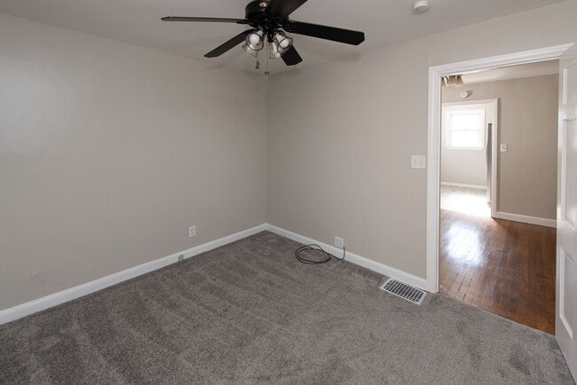Building Photo - ANDERSON TWP- Cozy and clean 3 bed 2 bath ...