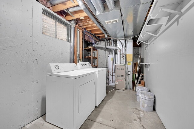 Building Photo - $2,150.00 - 2 Bedrooms, 2 Bathrooms, Townh...