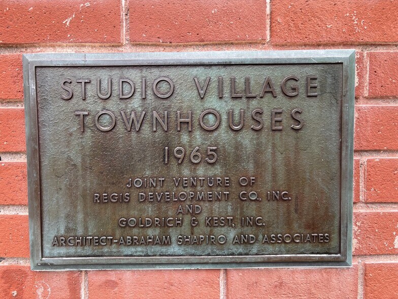 Building Photo - 5215 Sepulveda Blvd