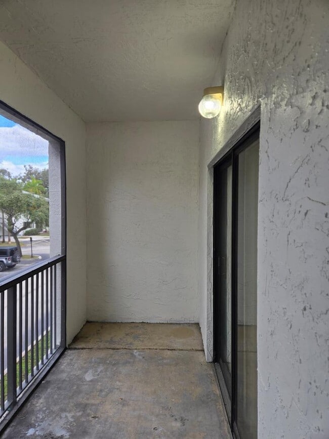 Building Photo - 2445 SW 18th Terrace