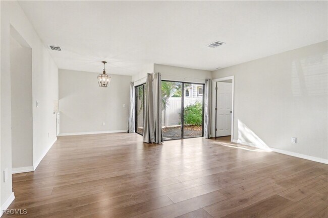 Building Photo - 1416 SW 50th St