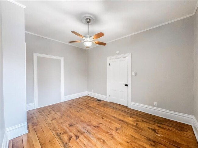 Building Photo - 52 S 18th St