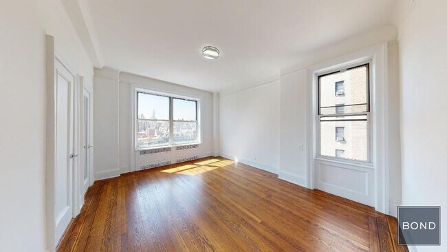 Building Photo - 120 W 86th St