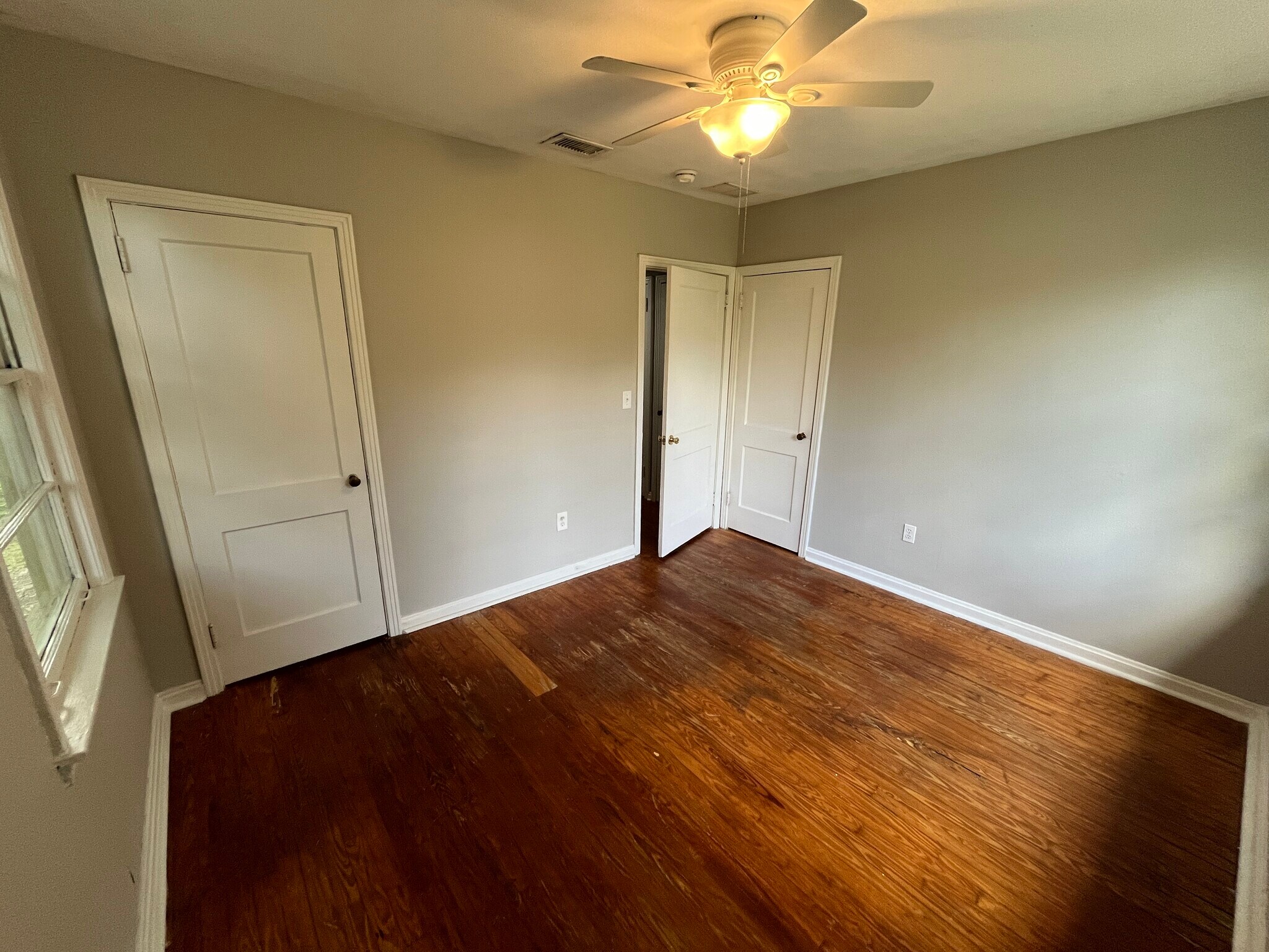 Back bedroom entrance and 2 closets - 1445 Rensselaer Ave