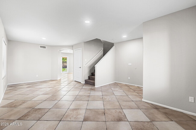 Building Photo - 7911 S 47th Ln