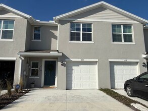 Building Photo - Beautiful 3 Bedroom 2.5-bathroom townhome