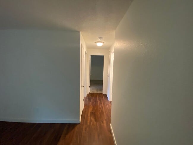 Building Photo - NKE1741