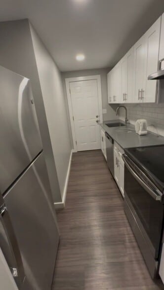 Interior Photo - Knollwood