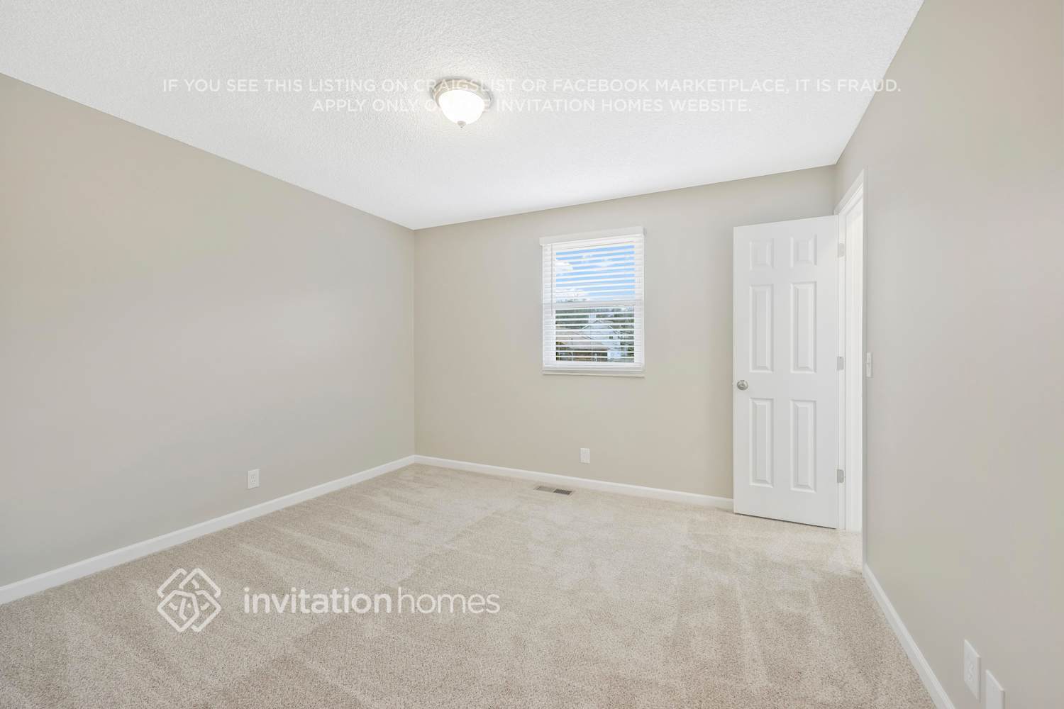 Building Photo - 1004 Carriage Way Ct