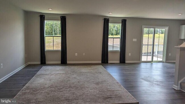 Building Photo - 433 Old Potomac Church Rd