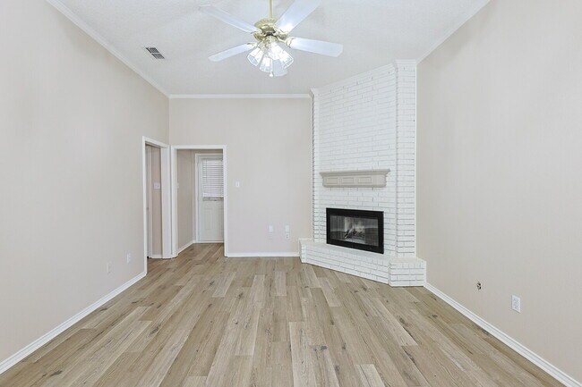 Building Photo - Welcome home to this beautifully updated 3-bedroom, 2-bath home nestled on a quiet cul-de-sac in ...